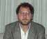 Enrique Dussel Peters, de la UNAM, es uno de los ganadores del Premio de Investigación 2004.